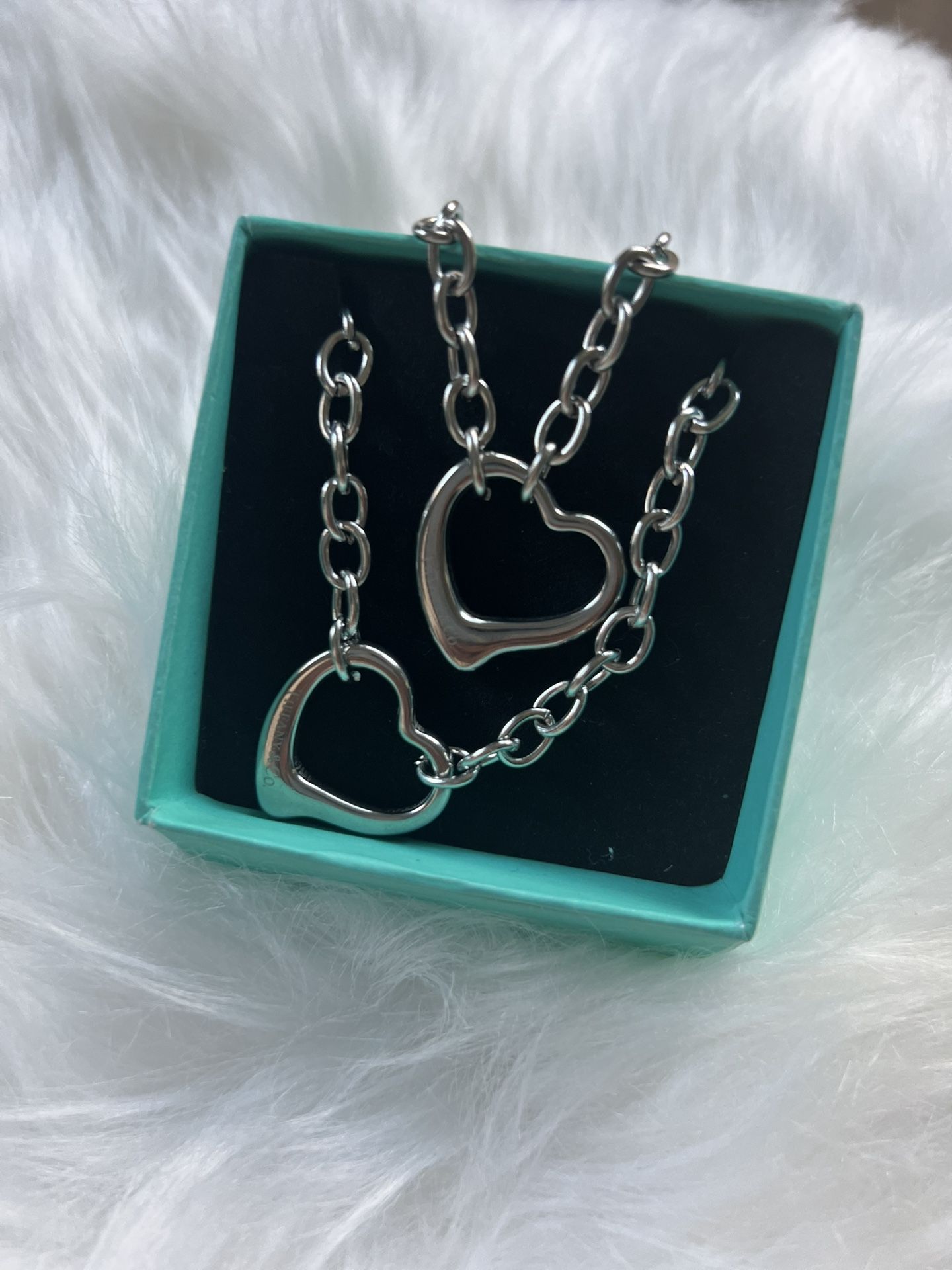 Gorgeous Open Heart Pendant Necklace & Bracelet Set