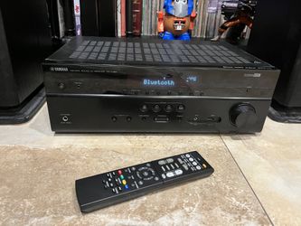 (1) Yamaha (100w x 5) Bluetooth 4K HDMI Receiver + remote