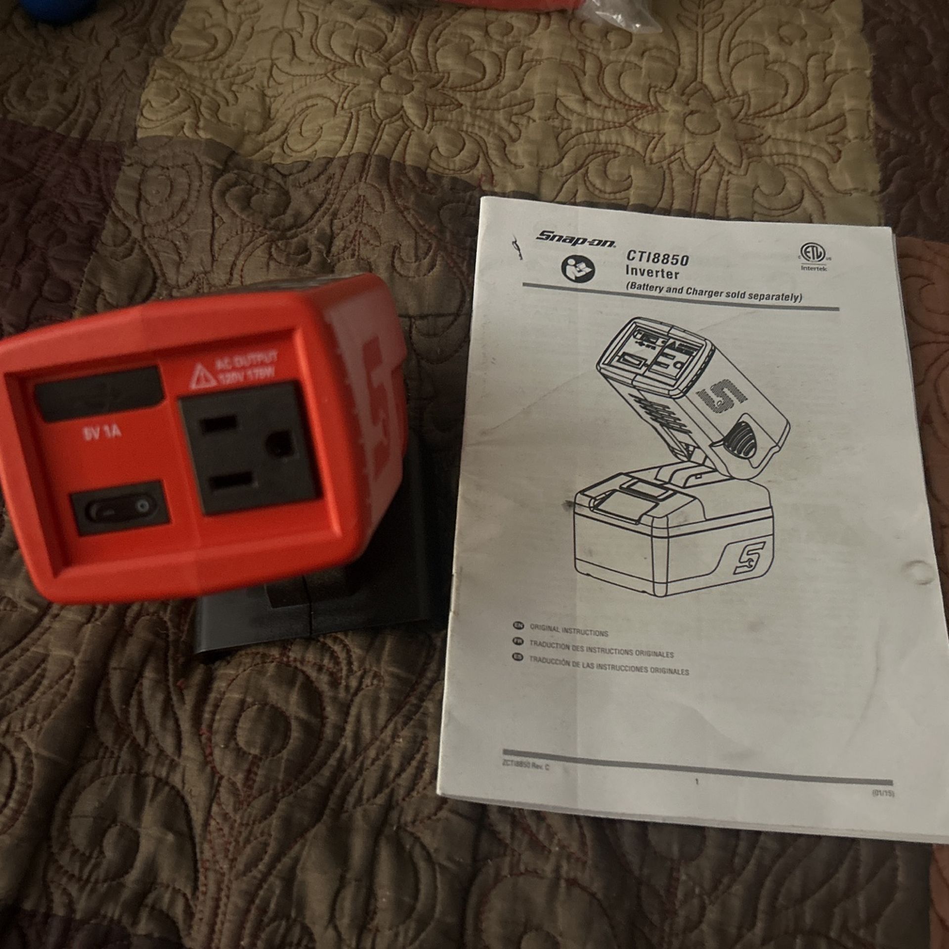 Snap on inverter for use with 18 V battery