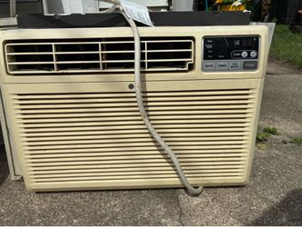 LG 10,000 BTU Air Conditioner