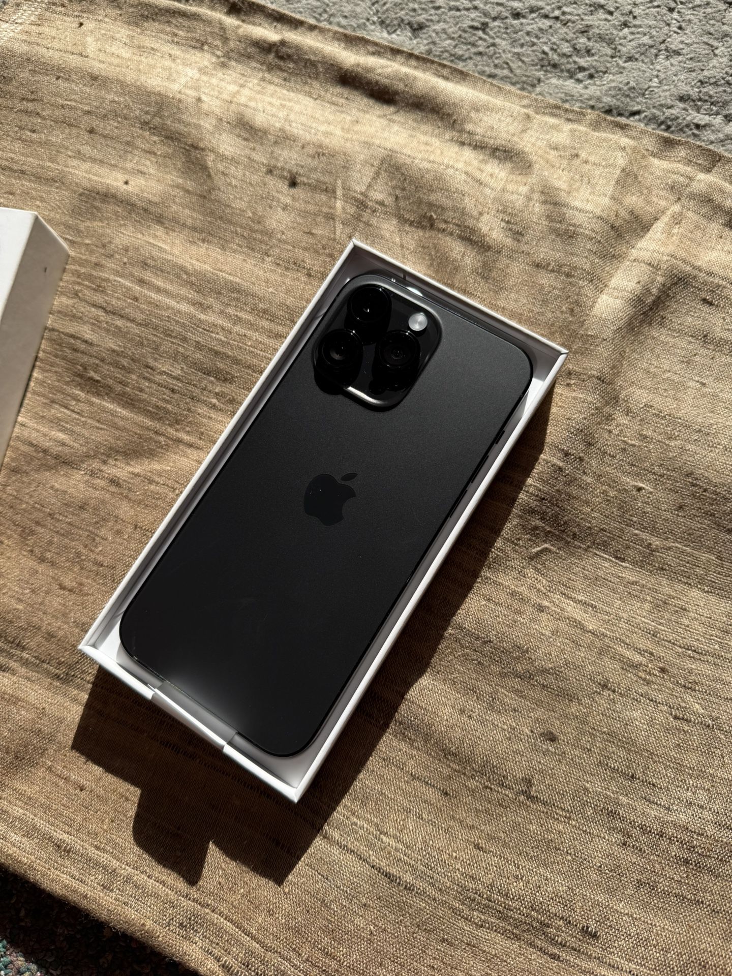Iphone 14 Pro Max 256GB Brand New.
