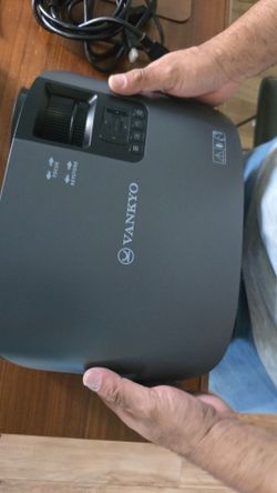 VANKYO home theater projector in good used condition.
Includes: • VANKYO projector
• Remote control
• Power cable
• HDMI cable
• Carrying/storage bag
