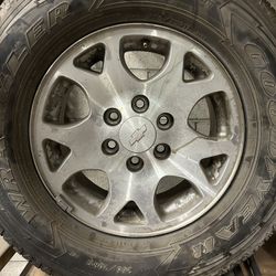 Chevy Truck Tahoe Suburban Wheel