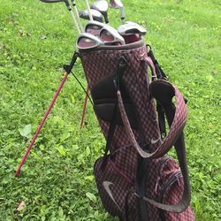 Women's Golf Clubs Five Irons And Five Fairway Woods And Hybrids And A Putter