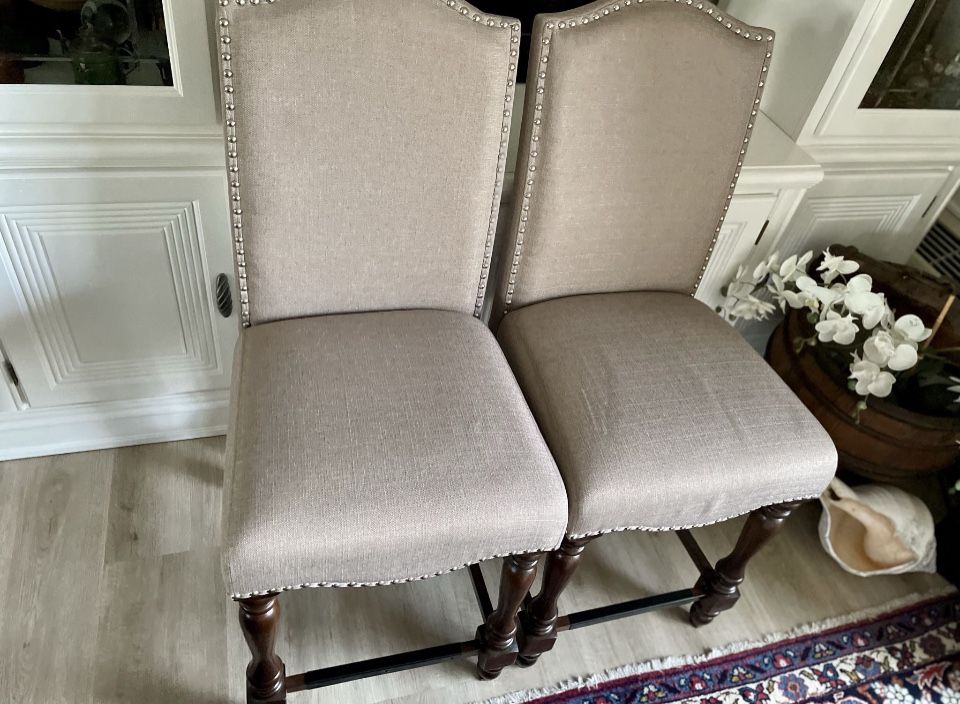 Counter Height Chair