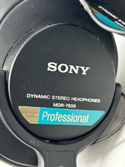 Sony MDR-7506 Professional Studio Monitor Headphones w/ New Velour Ear Pads