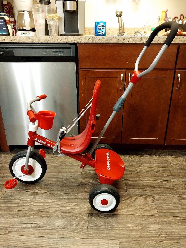Radio Flyer 3 In 1 Trike (Excellent Condition)Perfect For Christmas!!!