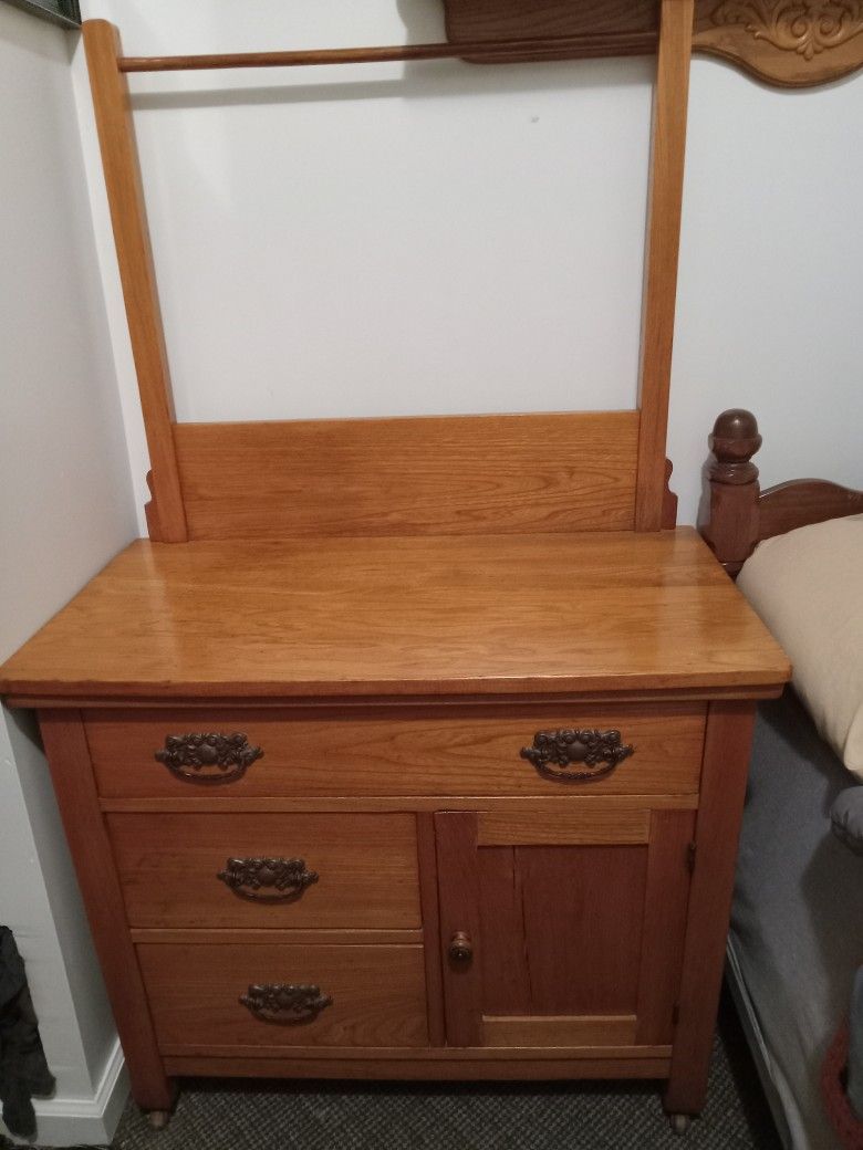 Antique Wash Stand