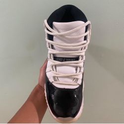 JORDAN 11