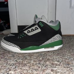 Jordan 3s Pine Green , Size 9 , Wore 2 times 