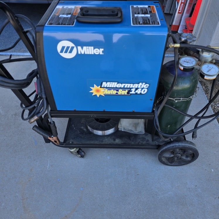 Millermatic 140 W/ Accessories 