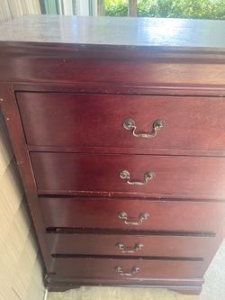 Dresser