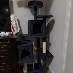Tall Multi-Level Cat Tree / Cat Tower