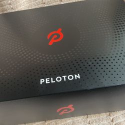 Pelotón Cycling Shoes 45 (us = 11 1/2-12)