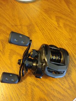 Abu Garcia ProMax 3 Baitcaster Fishing Reel - Bait Caster pro max for Sale  in Killeen, TX - OfferUp