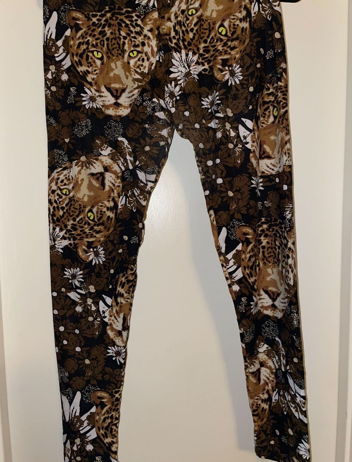 LuLaRoe Leggings - Tall & Curvy (Leopard)