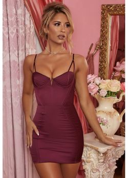 Oh prolly dress size 4