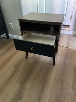 Calvin Side table brown