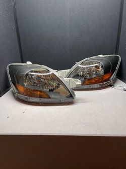 Toyota Yaris Sedan Headlights