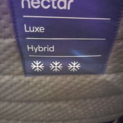 Nectar Luxe Hybrid Plush Mattress