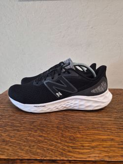 New Balance Fresh Foam Arishi v4 Athletic Running Shoes 
Men's Size US 10