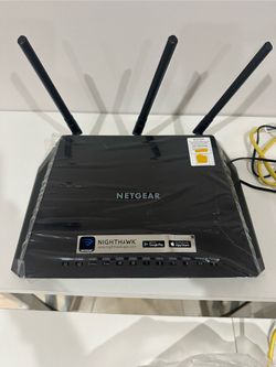 Nightgear wifi Router - Like New In Plastic