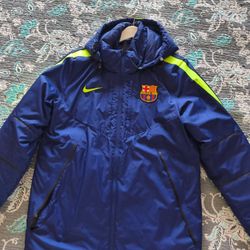 Original https://offerup.co/faYXKzQFnY?$deeplink_path=/redirect/ Nike Winter Jacket
