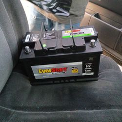 Brand New EverStart Platinum H7 Car Battery