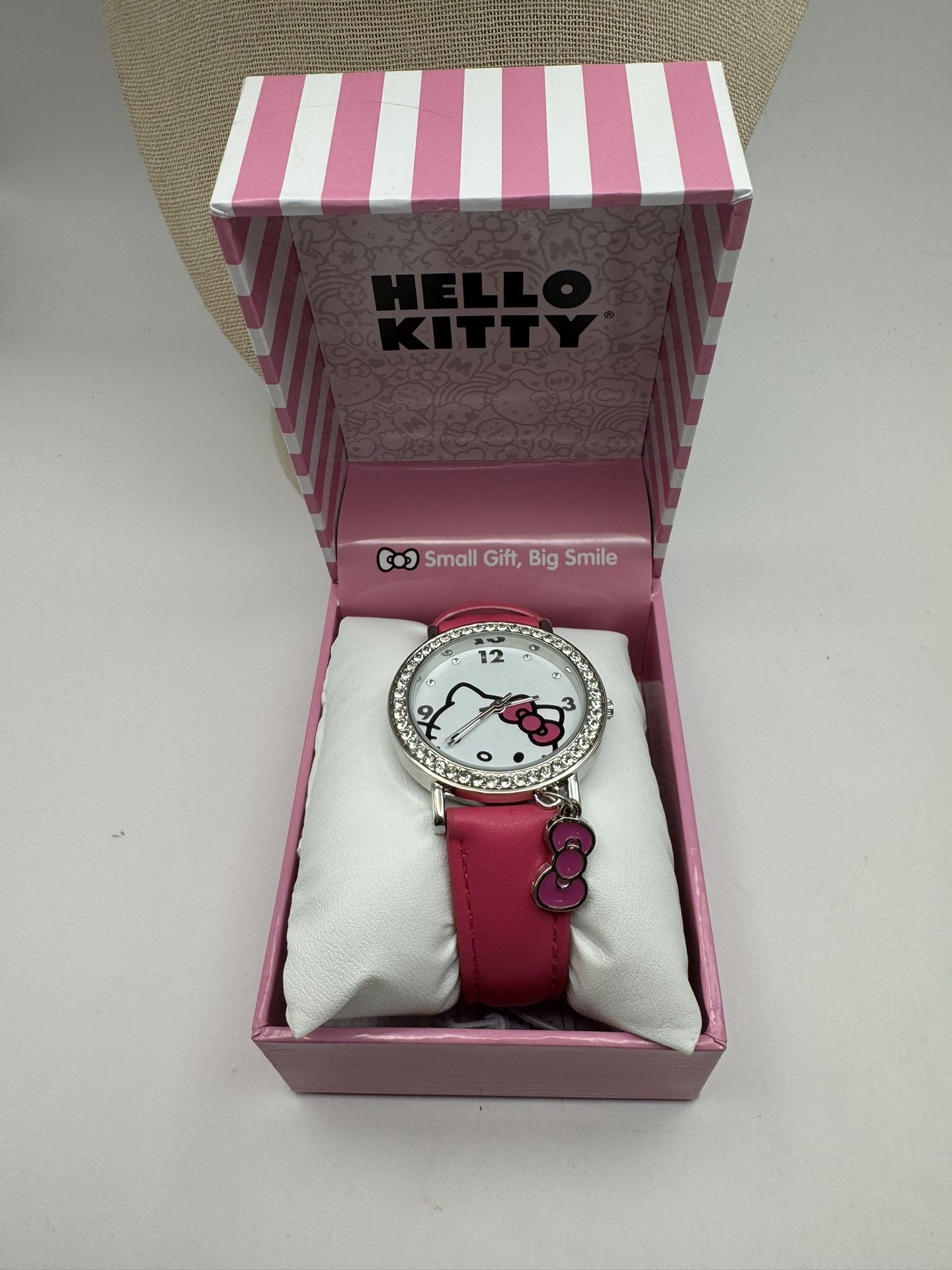 Hello Kitty Watch Silver Crystal Bezel Pink Bow Charm Leather Strap Running New