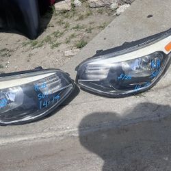 2014-2019 KIA SOUL HEADLIGHTS 