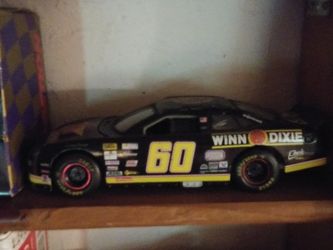 VINTAGE MARK MARTIN #60 WINN DIXIE DIECAST