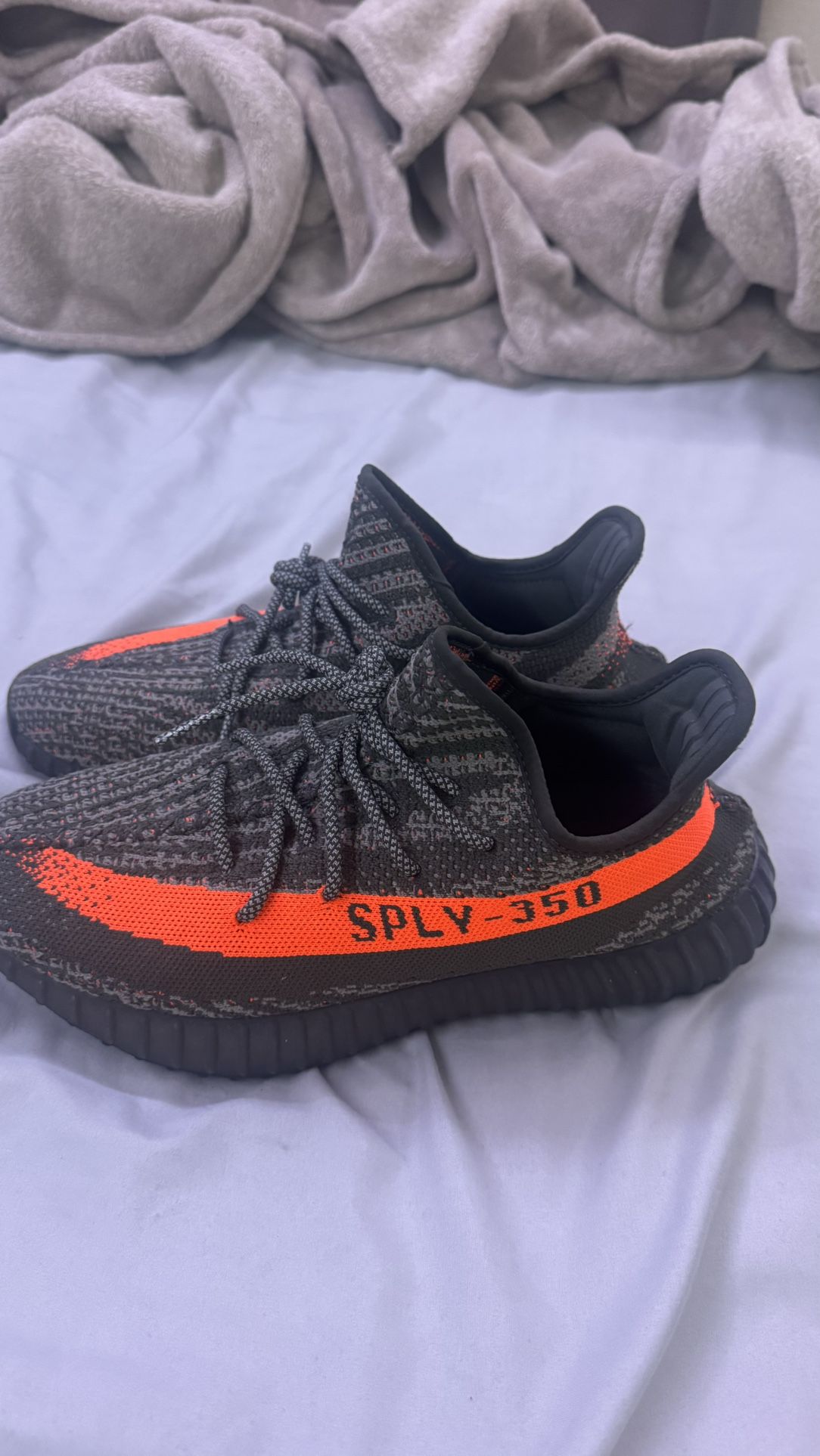 yeezy 350 carbon beluga