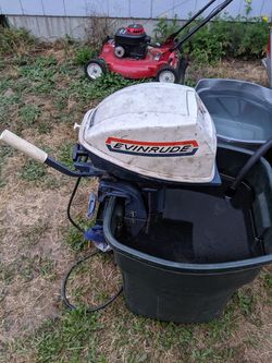 Evinrude motor