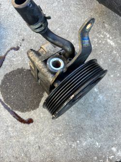 03-07 G35 Power Steering Pump 