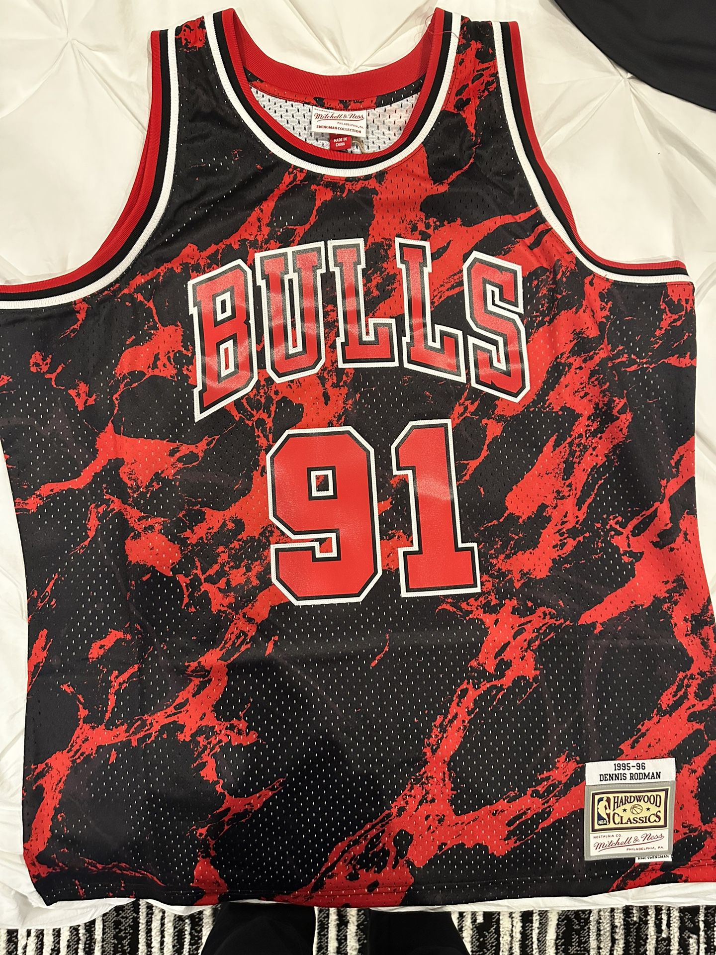 Men's Mitchell & Ness Dennis Rodman Black Chicago Bulls 1995-96 Hardwood Classics Marble Swingman Jersey, Size: XL