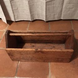 Antique Tool Box $30 OBO - 21.5”l x 9”w x 11”h