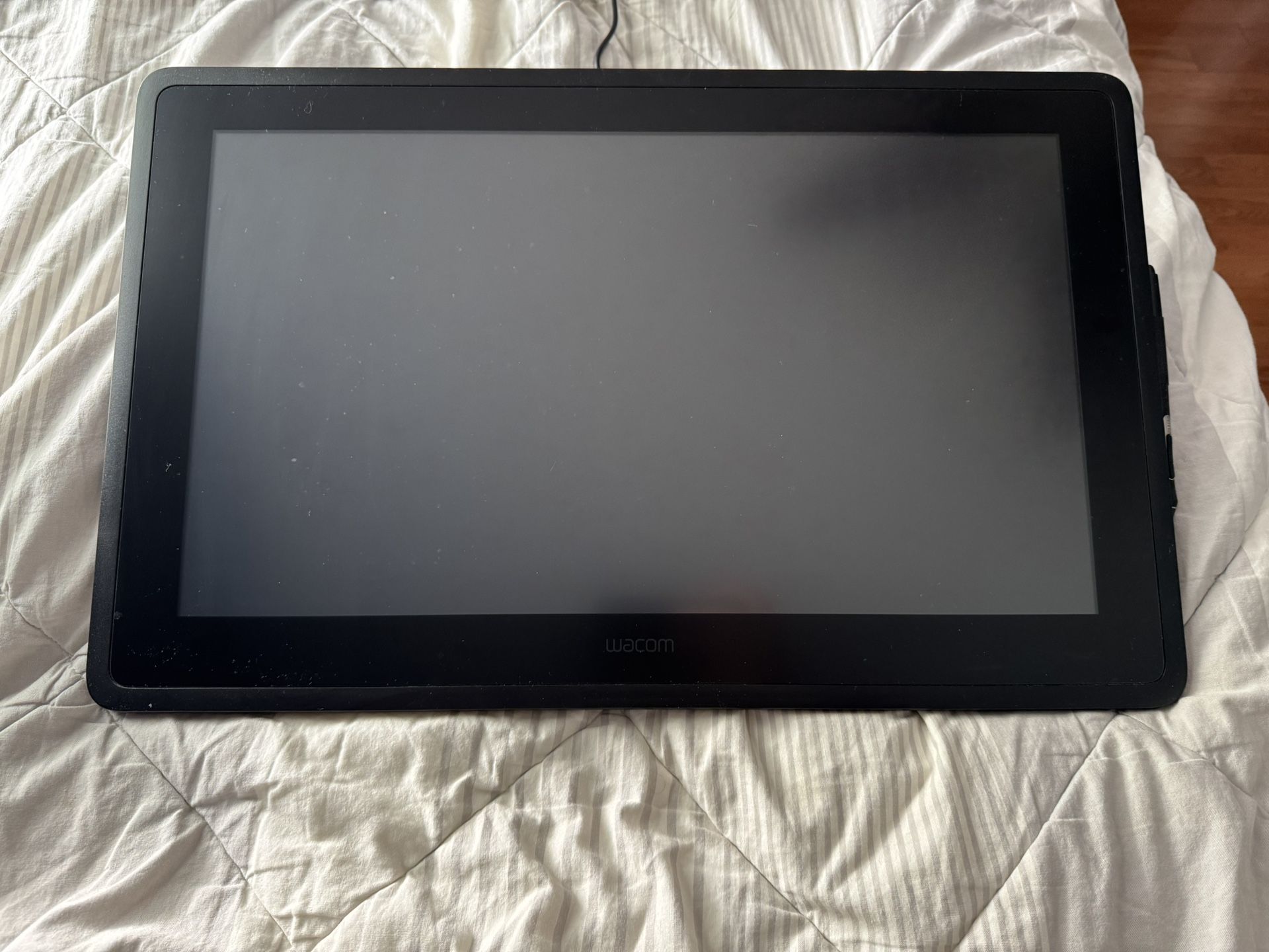 Wacom Cintiq 22 Pen Display Drawing Tablet – Black