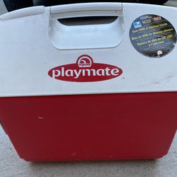 Playmate Cooler - Red