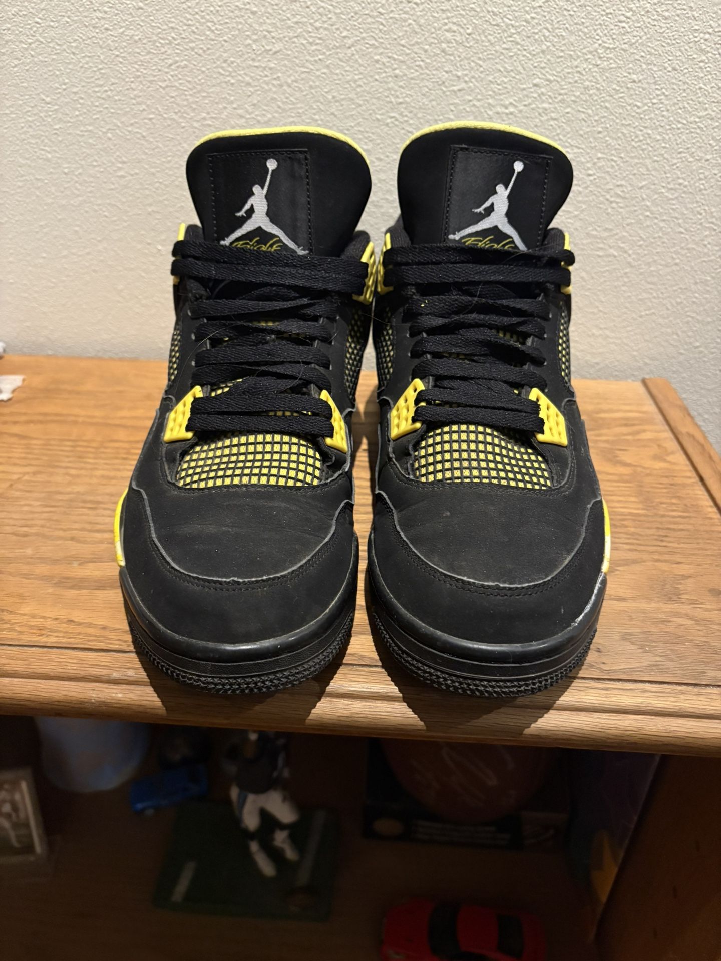 Jordan Retro Thunder 4