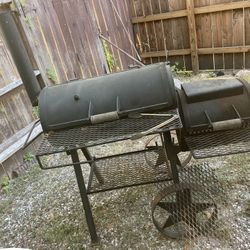 Asador En Buenas Condiciones 