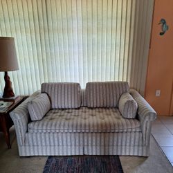 Broyhill Love Seat with Matching Sofa  ( shown elsewhere under my listings).