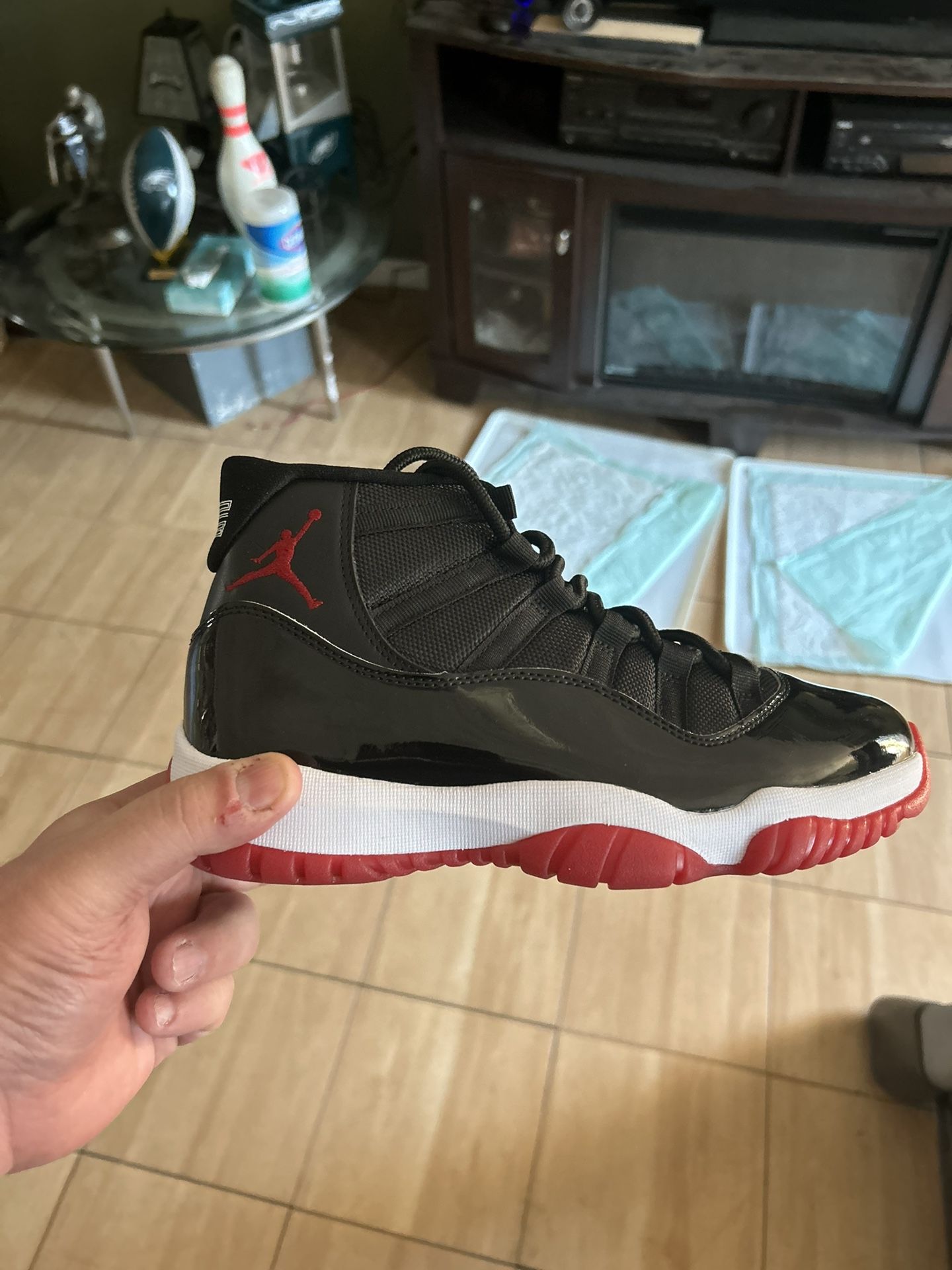 Jordan 11 Breds Size 8 With Box