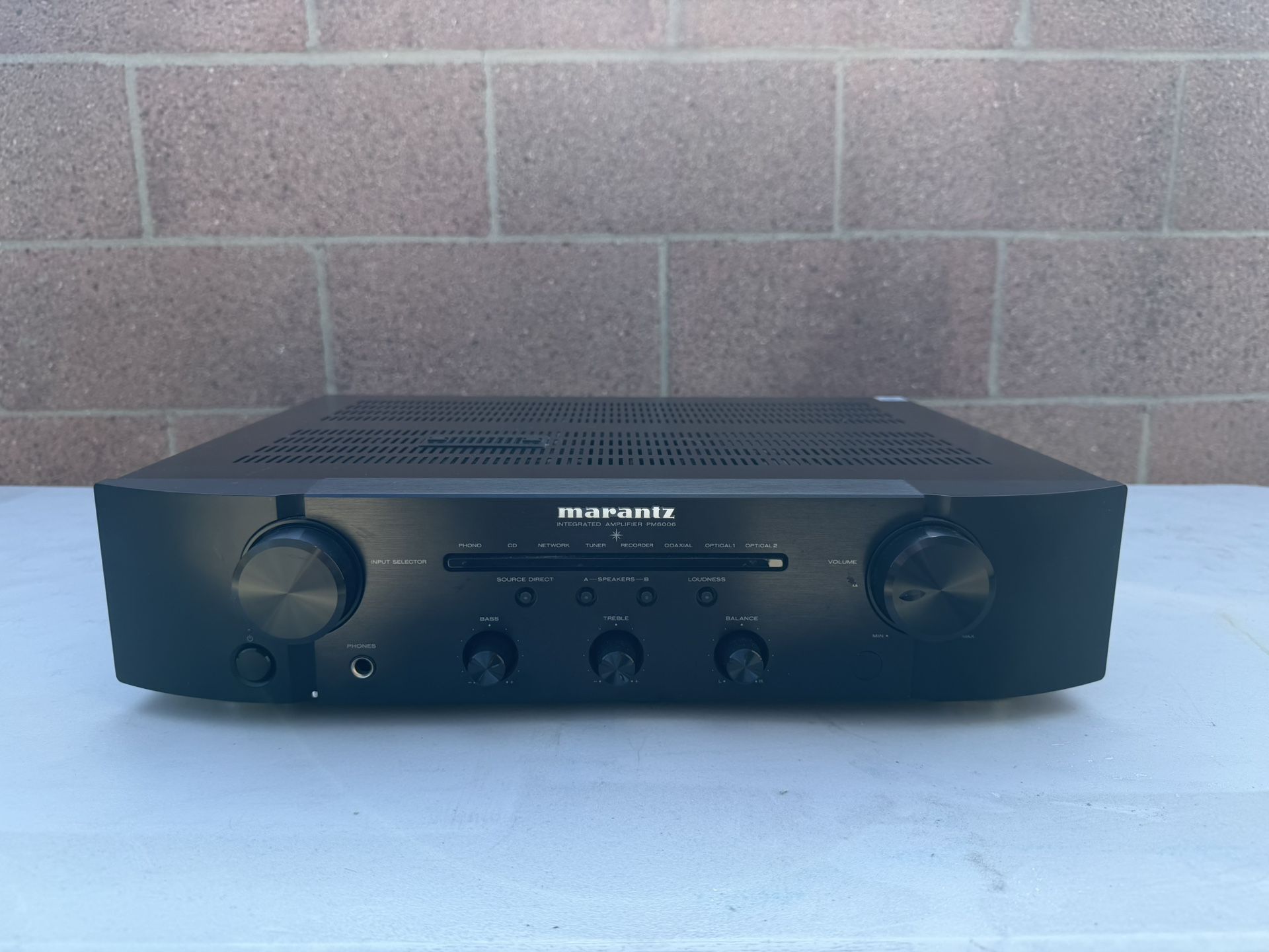 Marantz PM6006 Integrated Amplifier