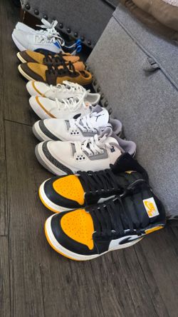 Boys shoes