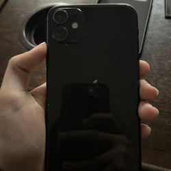 iPhone (apple) 11 Black 64GB AND case