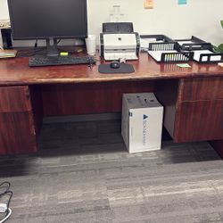 Free Desk