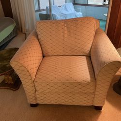 Big Arm Chair Off White