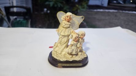 Free Art angel figurine