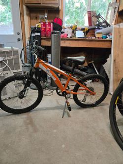 Diamondback Cobra 20" Youth Mountain bike