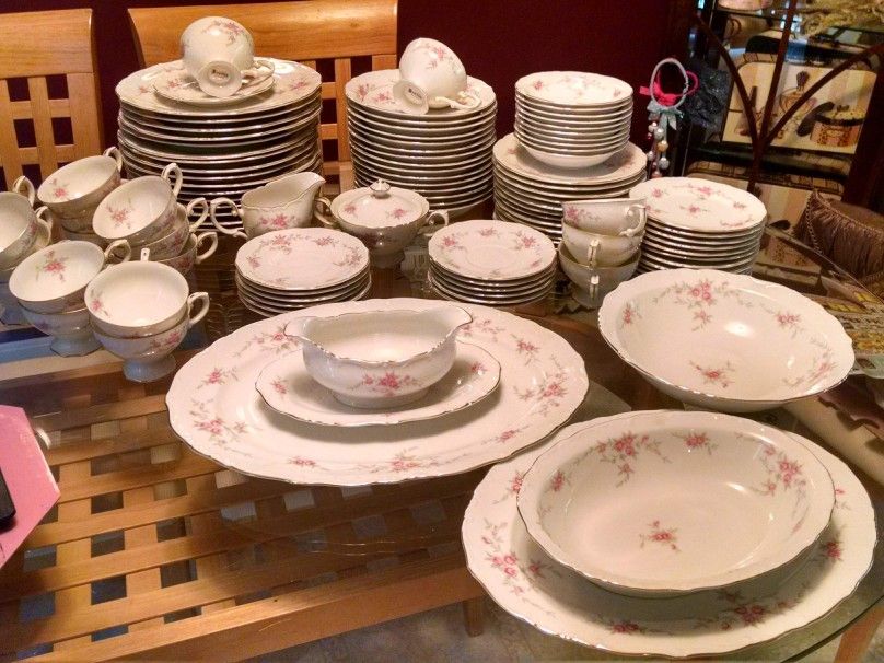 Fine China Vintage  Dinnerware Set. Make An Offer 